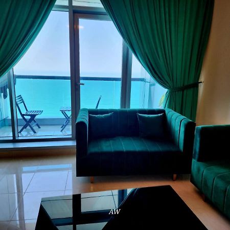 2 Bedroom Luxury Beach Apartment With Full Seaview Ajman Exteriör bild