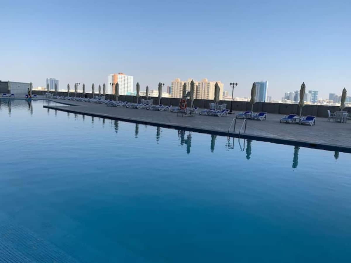 2 Bedroom Luxury Beach Apartment With Full Seaview Ajman Exteriör bild